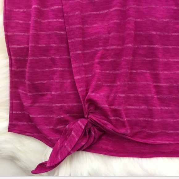 ✨5 FOR $25✨  Two by Vince Camuto Magenta Stripe Crossover Tee - Picture 2 of 6